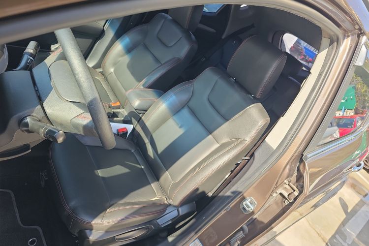 江汽集团 瑞风S3 2016款 1.5L CVT豪华智能型中控内饰19