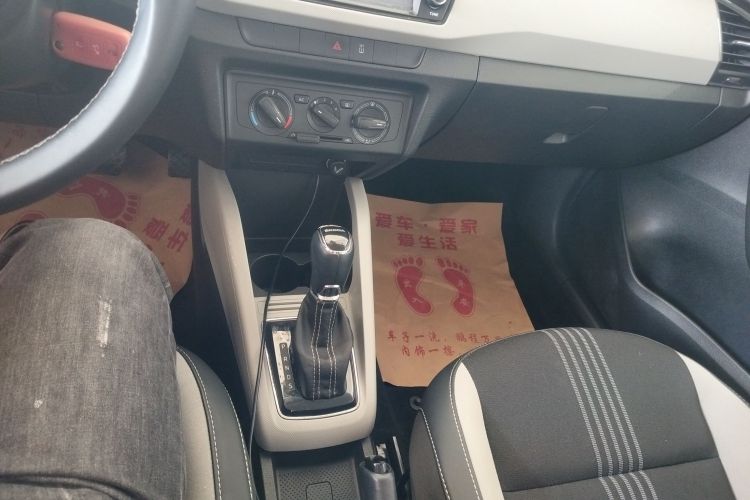 斯柯达 晶锐 2015款 1.6L 自动运动版局部细节18