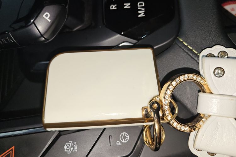 领克06 2023款 Remix 1.5T 劲Halo中控内饰11