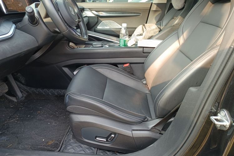 极氪001 2022款 超长续航单电机 WE版中控内饰19