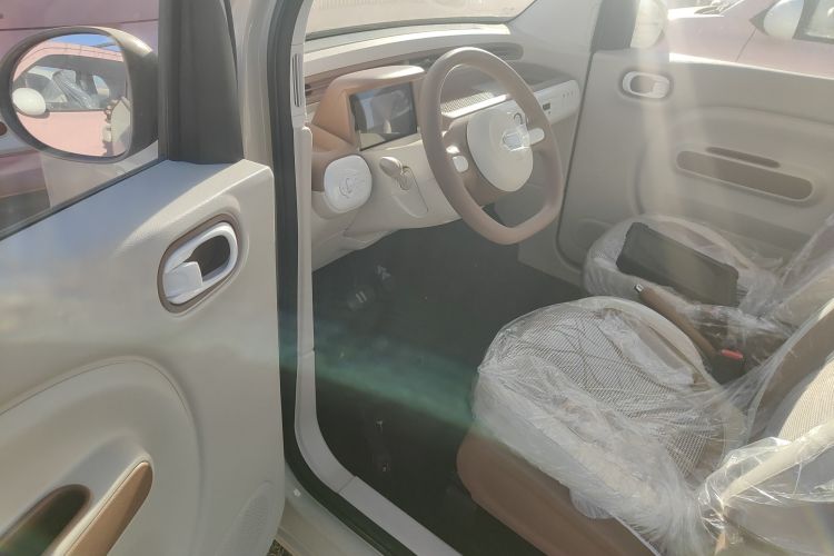 奔腾小马 2026款 222km 萌趣马 Plus中控内饰7003