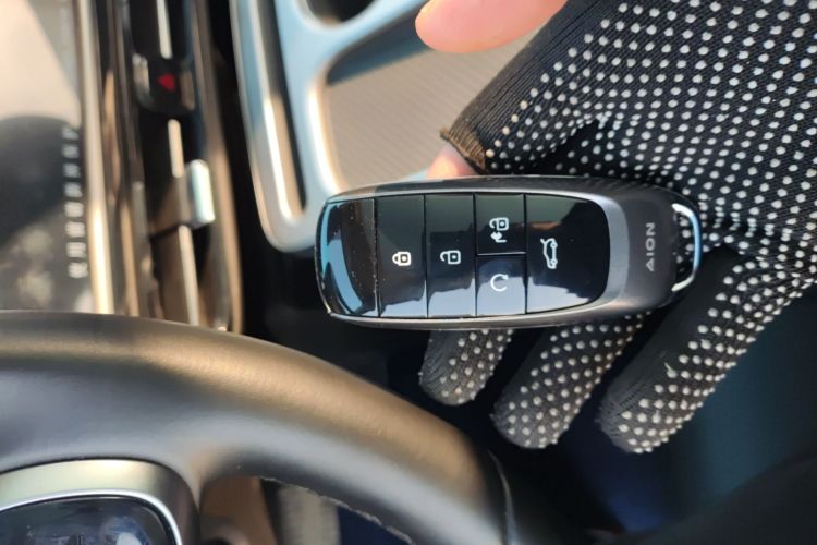 埃安 AION Y 2023款 Younger 星耀版中控内饰11