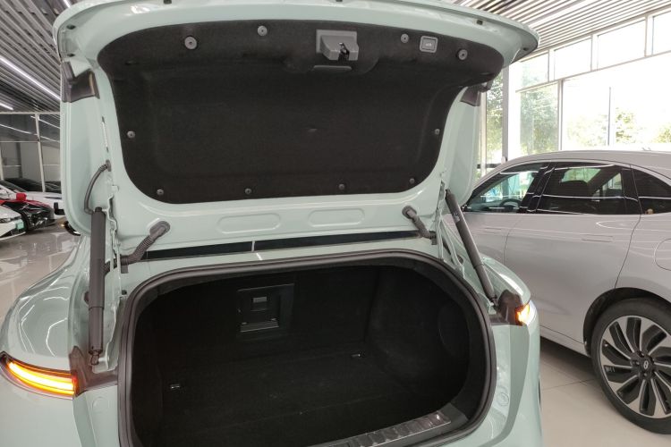 阿维塔11 2023款 鸿蒙 90度 后驱版中控内饰23