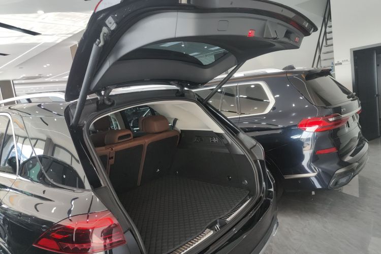 奔驰GLE 2024款 改款 GLE 350 4MATIC 时尚型局部细节23