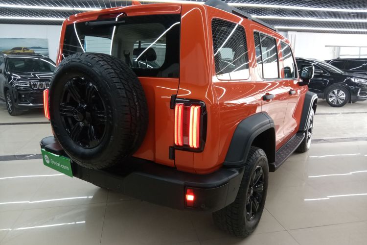 坦克300 2025款 2.0T 征服者车身外观7