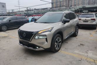 日产 奇骏 2023款 e-POWER 超混双电机四驱豪华版