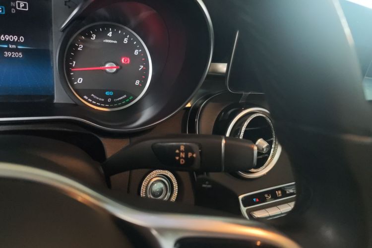 奔驰C级 2019款 C 260 L 运动版局部细节18