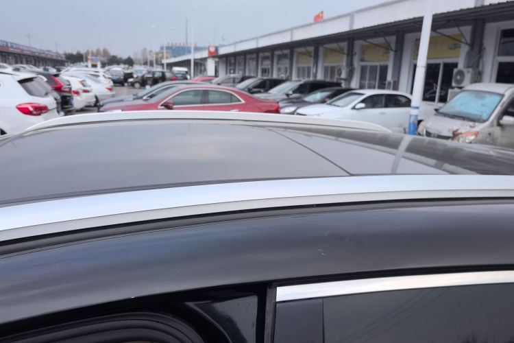 众泰SR9 2017款 2.0T 自动极致之心版局部细节57