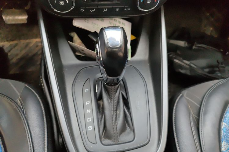 福特 福睿斯 2019款 改款 1.5L 自动悦享型 国VI中控内饰18