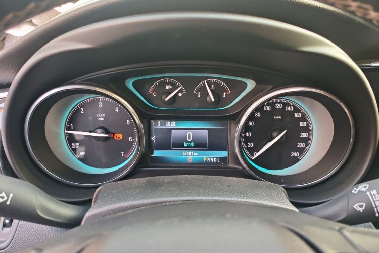 别克 昂科威 2016款 20T 两驱精英型中控内饰14