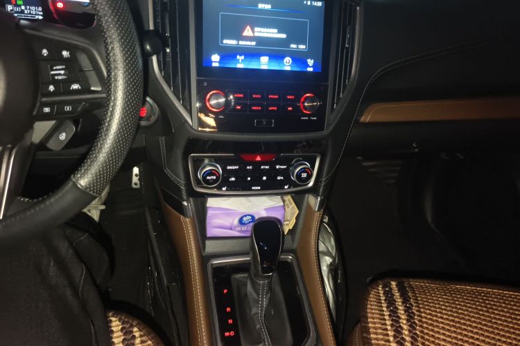 斯巴鲁 森林人 2021款 2.0i 智擎旗舰版EyeSight中控内饰16