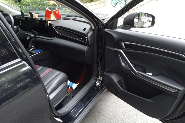 奔腾T55 2021款 1.5T 自动劲享·尊贵版局部细节9005