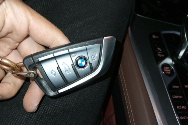 宝马X6 2021款 xDrive30i M运动套装中控内饰11