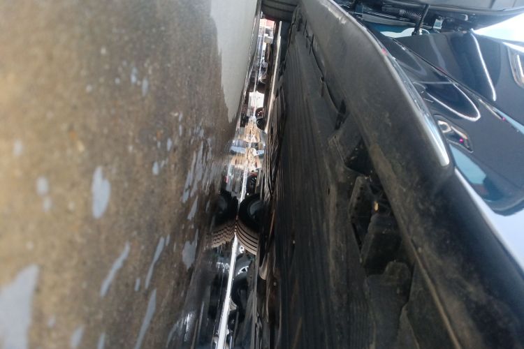 奔驰C级 2024款 C 260 L 运动版局部细节9002