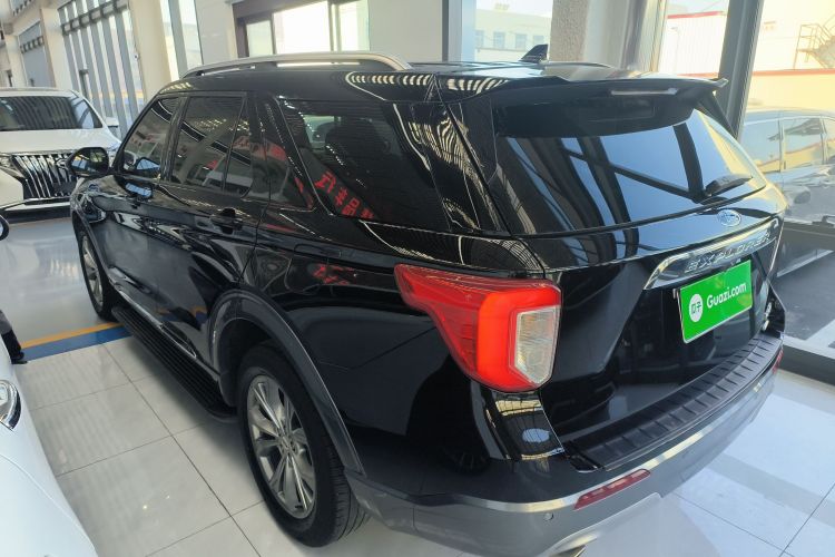 福特 探险者 2020款 EcoBoost 285 四驱风尚版 6座车身外观4