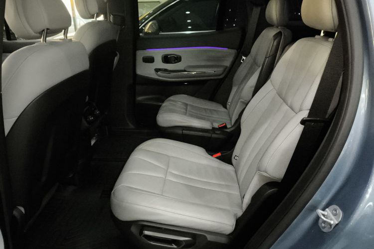 蔚来ES8 2020款 580KM 六座版中控内饰21