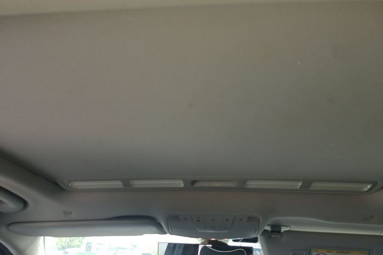 奔驰C级 2019款 C 180 L 时尚型运动版局部细节22