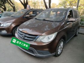 宝骏730 2014款 1.5L 手动标准型 7座