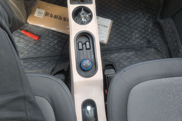 五菱汽车 宏光MINIEV 2020款 悦享款 三元锂中控内饰18