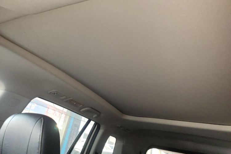 广汽传祺 传祺GS8 2017款 320T 四驱豪华智联版（七座）局部细节22