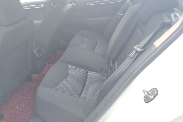 雪铁龙C4L 2014款 1.8L 智驱版 自动劲享型中控内饰21