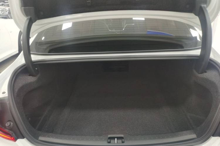 沃尔沃S60 2023款 B4 智逸豪华版机舱底盘23