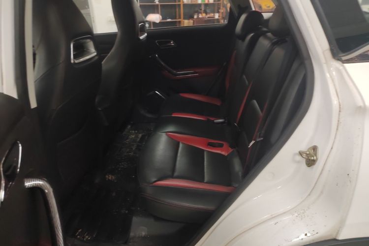 猎豹汽车 猎豹CS9 2017款 1.5L 手动精英型中控内饰21