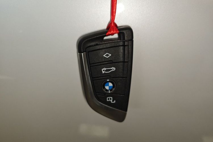 宝马3系 2022款 325Li M运动曜夜套装中控内饰7001