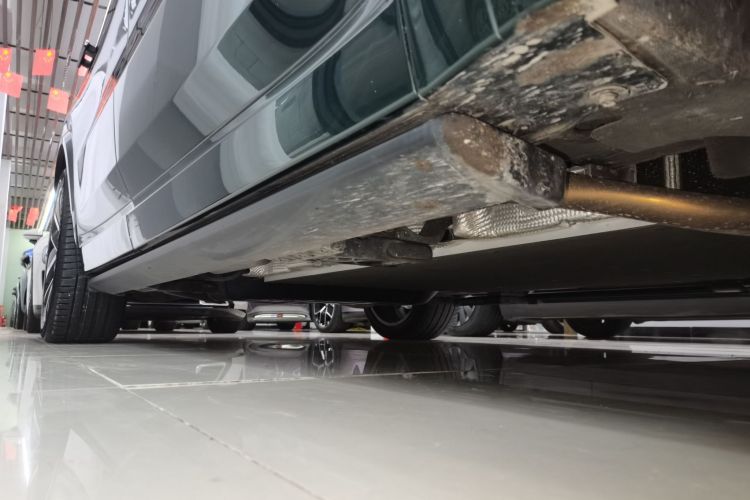 理想汽车 理想L9 2024款 Ultra局部细节9001