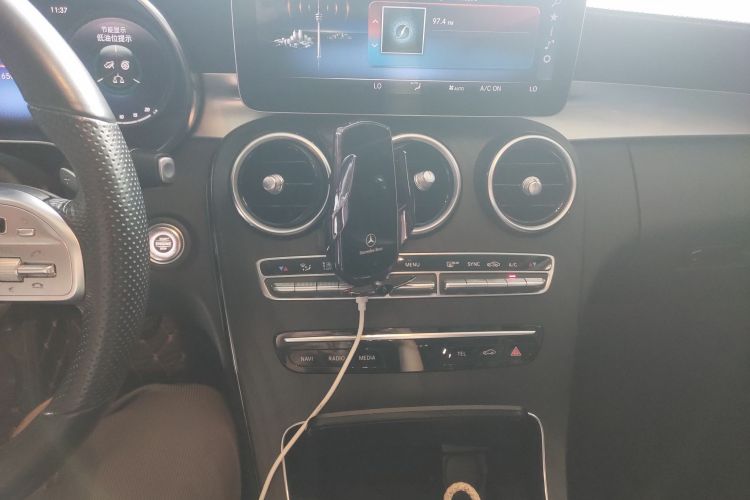 奔驰C级 2021款 C 200 L 时尚型运动版中控内饰16