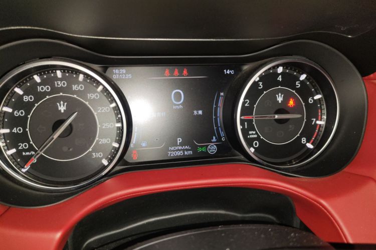 玛莎拉蒂 Ghibli 2021款 2.0T 锋芒版中控内饰14