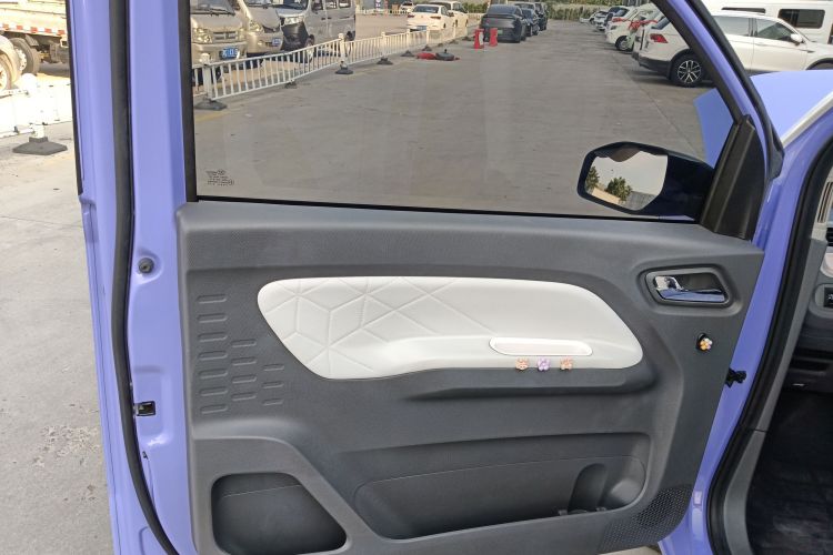 五菱汽车 宏光MINIEV 2022款 马卡龙绘色款 磷酸铁锂中控内饰47