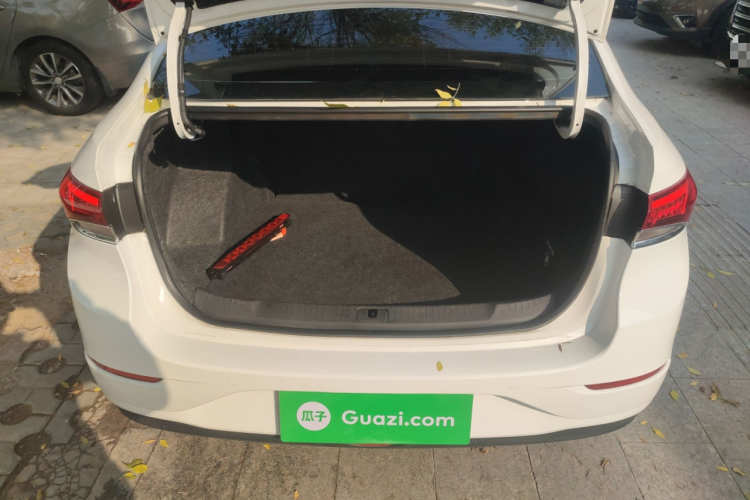 别克 英朗 2021款 改款 典范 1.5L 自动精英型局部细节23