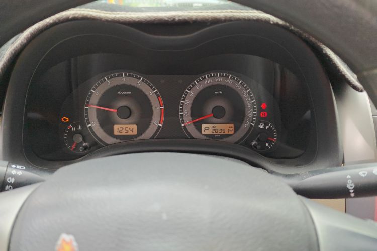 丰田 卡罗拉 2011款 1.6L 自动GL中控内饰15