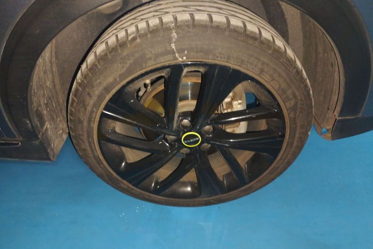 荣威RX5 2020款 PLUS 300TGI 自动Ali国潮旗舰版车身外观10