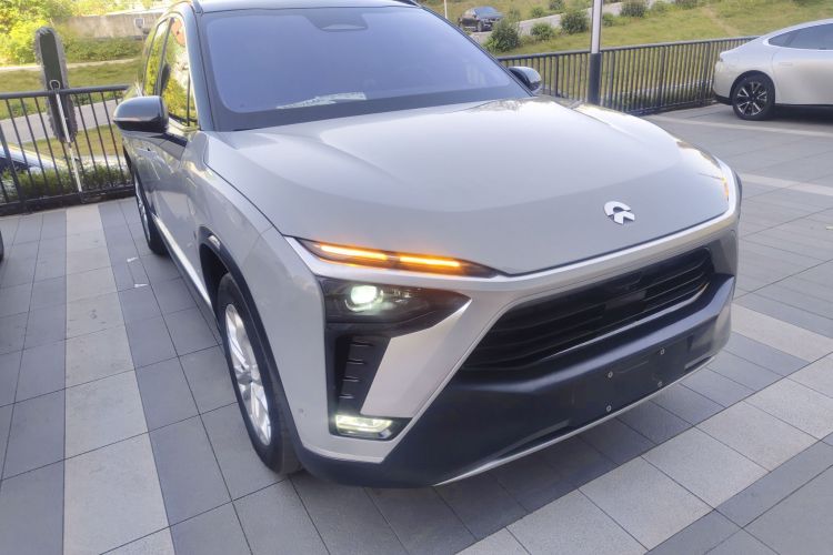 蔚来ES8 2020款 415KM 六座版车身外观6002