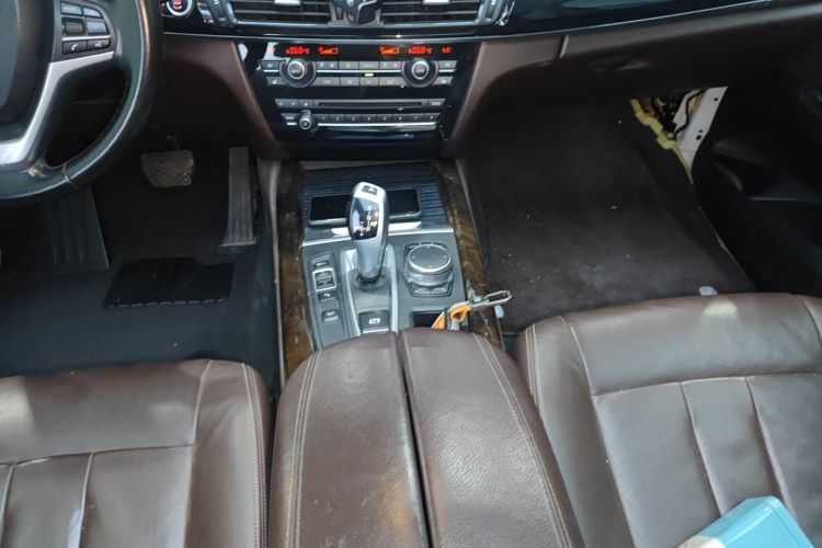 宝马X5(进口) 2018款 xDrive28i中控内饰18