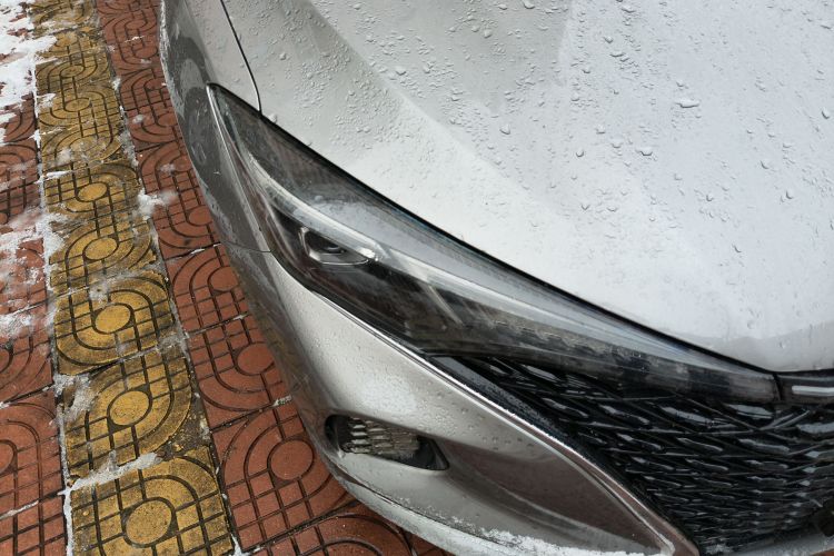 长安 逸动 2020款 PLUS 蓝鲸NE 1.4T GDI DCT尊贵型车身外观8