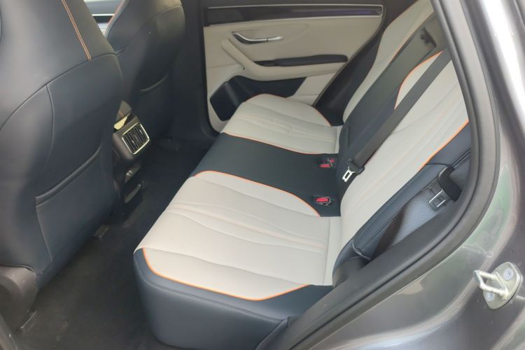 比亚迪 宋PLUS新能源 2021款 DM-i 110KM 旗舰PLUS中控内饰7004