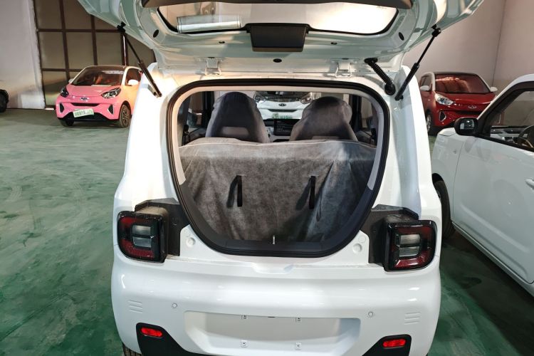 吉利银河 2024款 熊猫mini 200km 耐力熊机舱底盘23