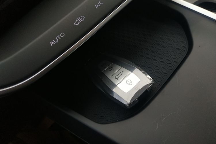 吉利几何A 2024款 500KM 出行版中控内饰11