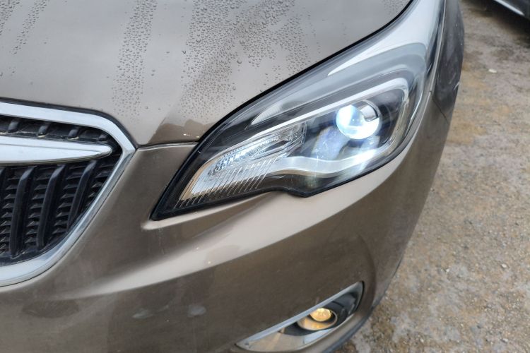 别克 昂科威 2019款 20T 两驱领先型 国VI车身外观36