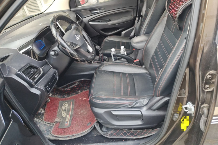 长安欧尚A800 2017款 1.6L 手动标准型中控内饰19