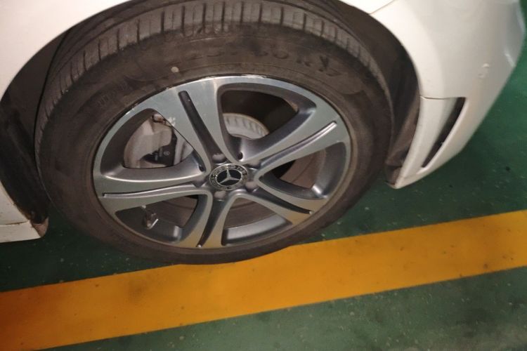 奔驰C级 2019款 改款 C 260 L 运动版车身外观6007