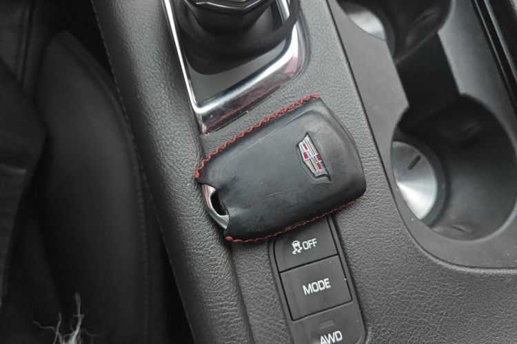 凯迪拉克XT5 2018款 28T 四驱豪华型中控内饰11