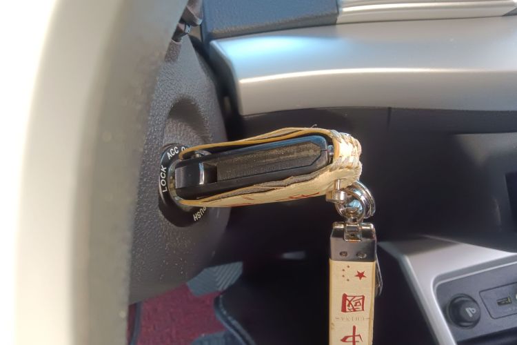 江汽集团 瑞风S3 2016款 1.5L CVT豪华智能型中控内饰7001