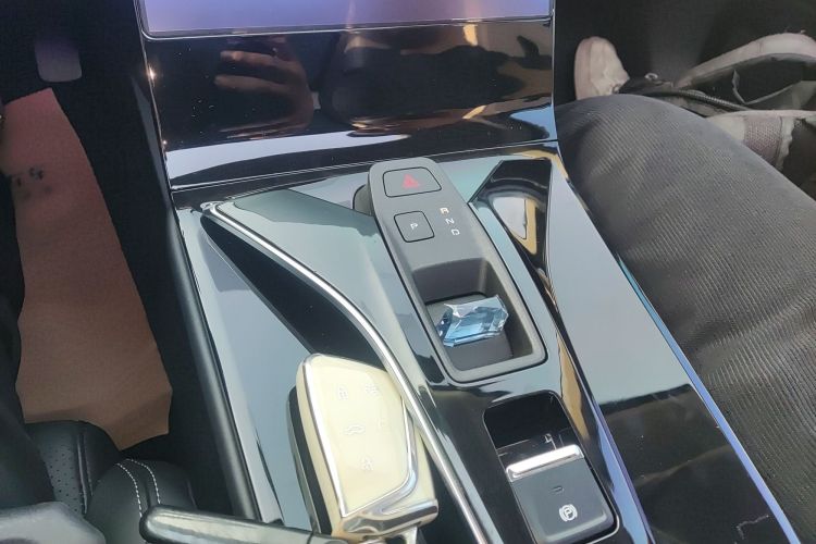 东风风神 皓瀚 2024款 荣耀版 1.5T 时尚型中控内饰18