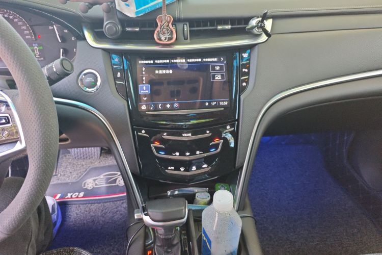 凯迪拉克XTS 2018款 28T 技术型中控内饰16