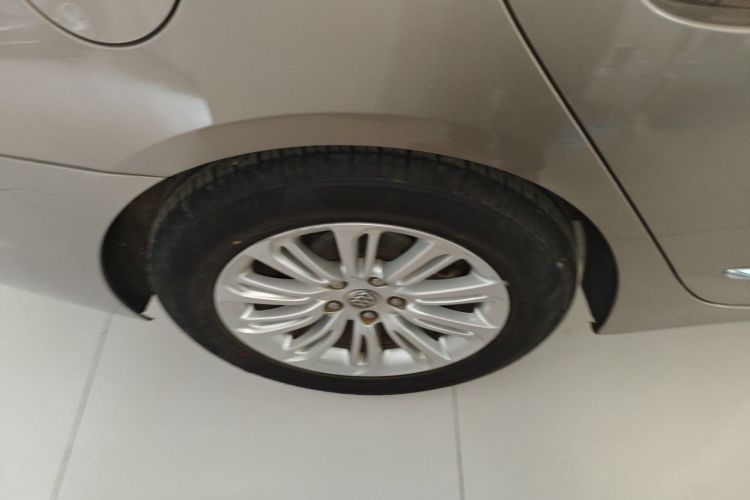 别克 君越 2016款 20T 精英型车身外观6004