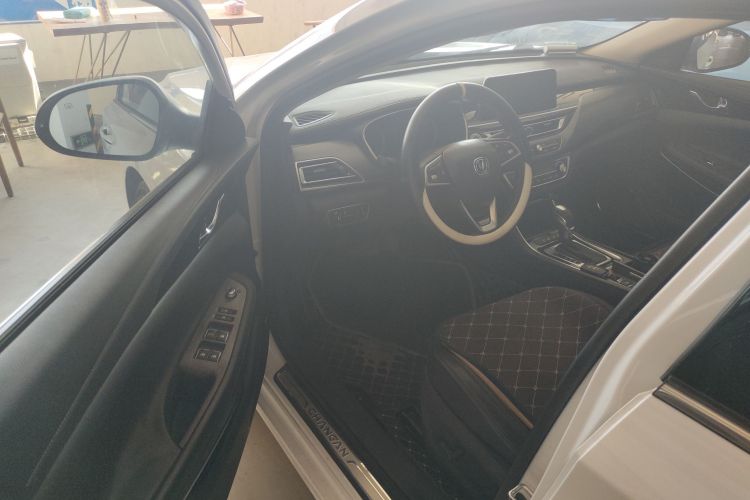 长安 锐程CC 2020款 1.5T 自动潮锐型中控内饰20